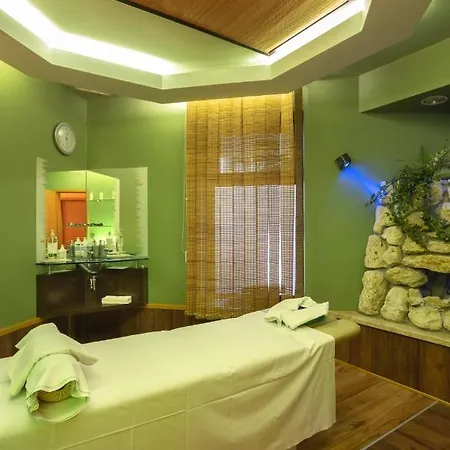 Carbona Great Time Апарт-отель Хевиз