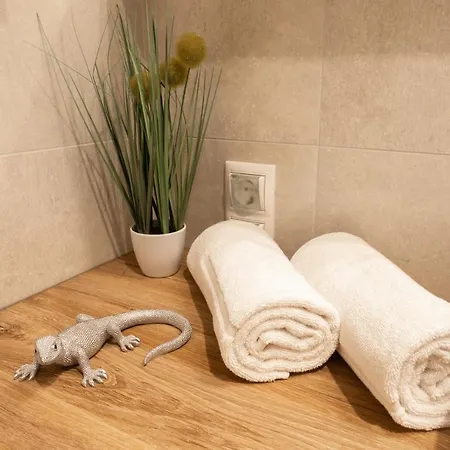 Carbona Great Time מלון דירות Hévíz