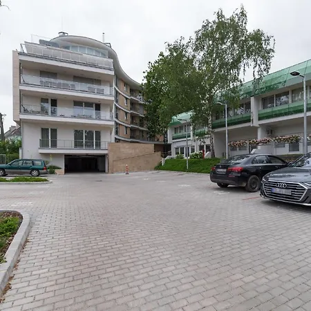 Carbona Great Time מלון דירות Hévíz