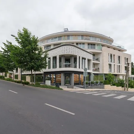 Carbona Great Time Апарт-отель Хевиз