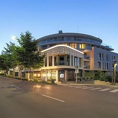 Carbona Great Time Aparthotel Heviz