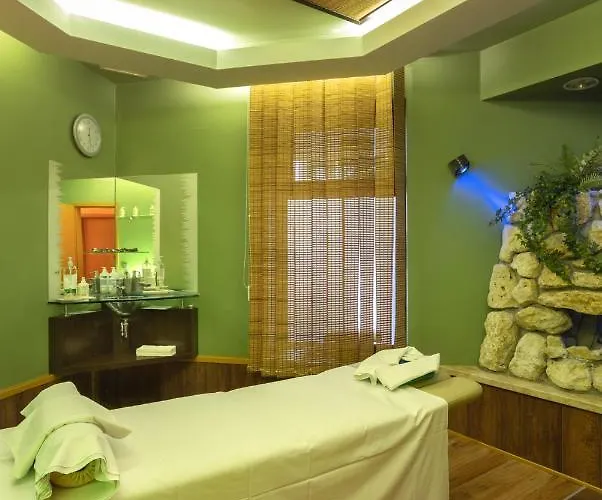 Carbona Great Time Aparthotel Hévíz